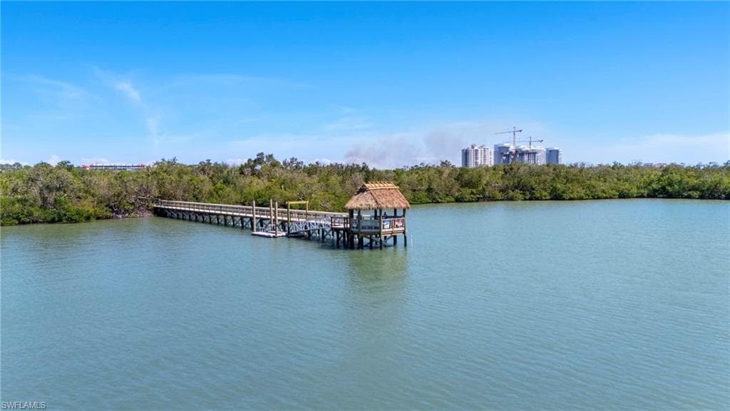 270 Naples Cove Dr 3205, Naples, FL 34110-43