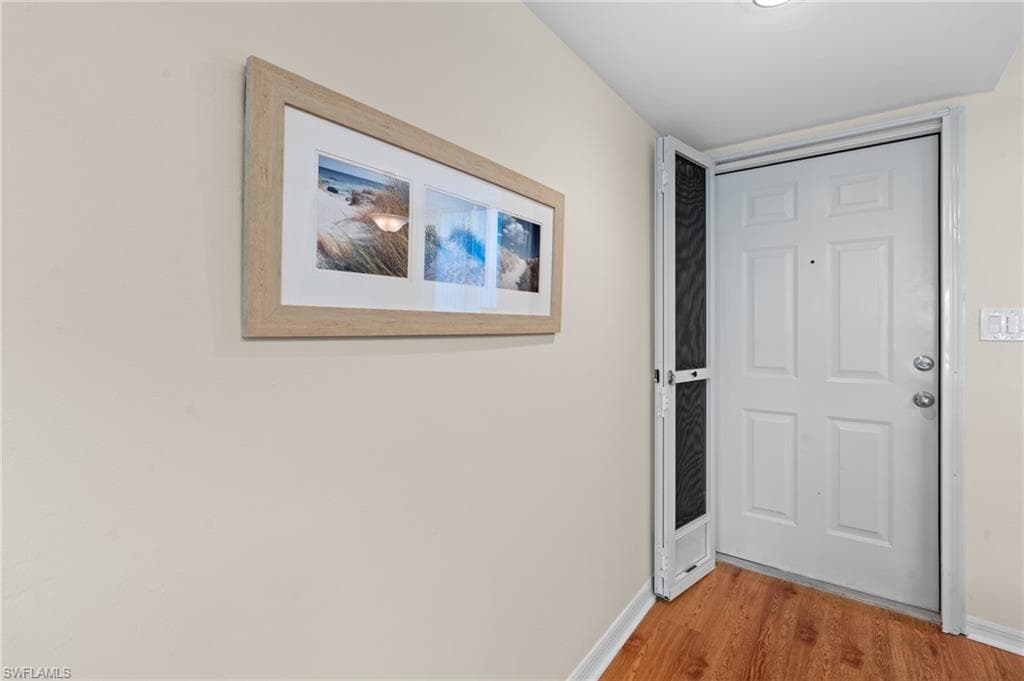 270 Naples Cove Dr 3205, Naples, FL 34110-7