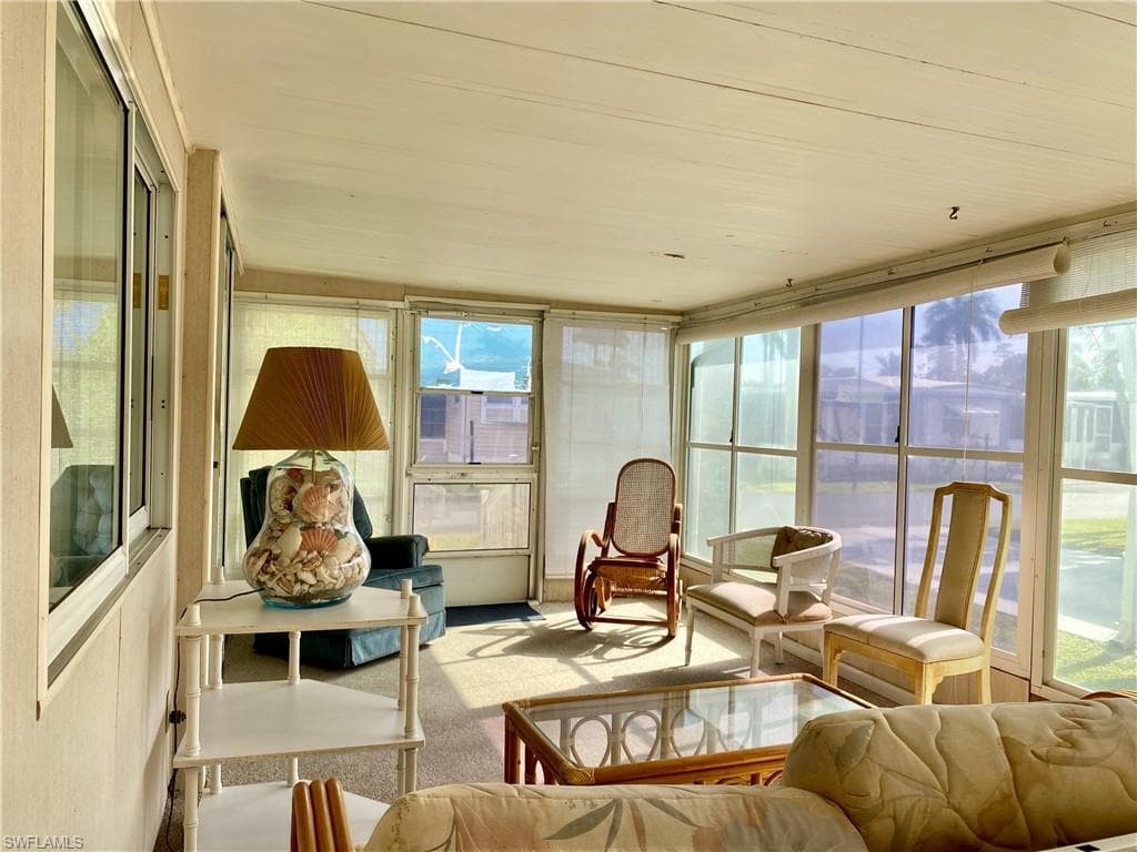9 Oregon Trl 68, Naples, FL 34113-15