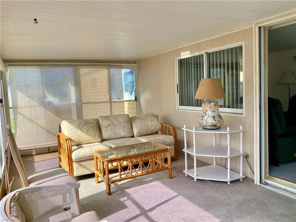 9 Oregon Trl 68, Naples, FL 34113-16