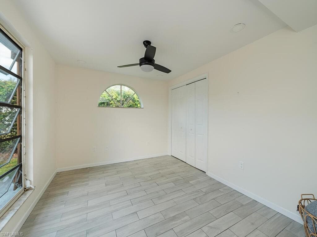 158 4th St, Naples, FL 34113-9