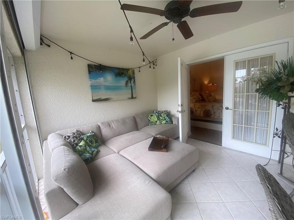 2100 Cascades Dr 4912, Naples, FL 34112-14