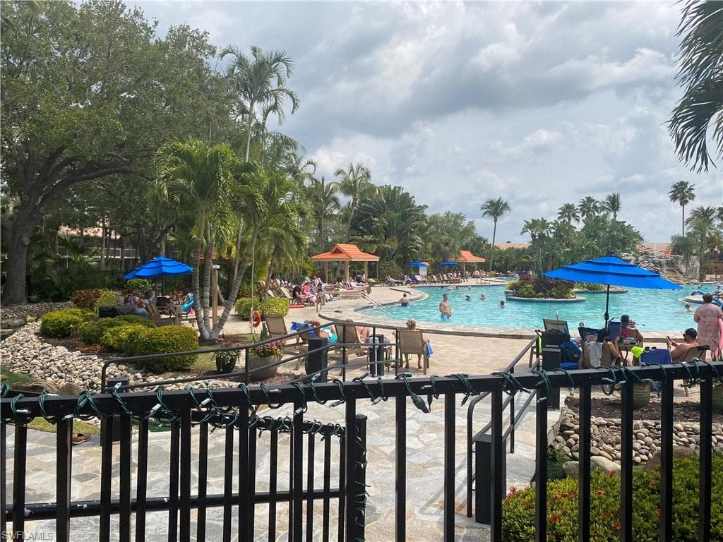 2100 Cascades Dr 4912, Naples, FL 34112-8
