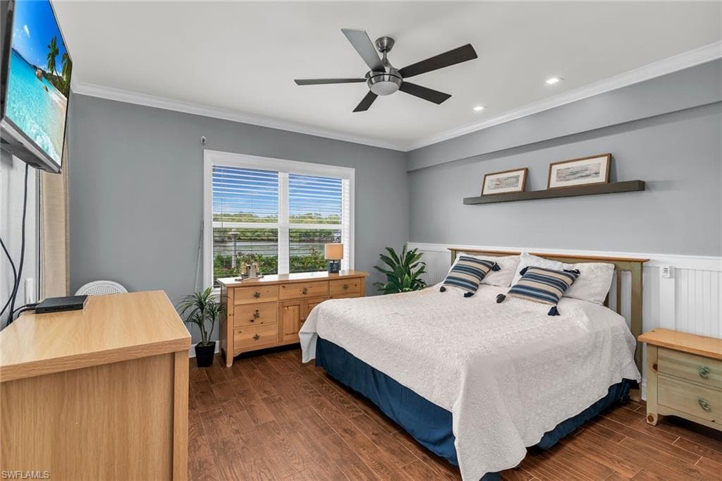 230 Newport Dr 602, Naples, FL 34114-17
