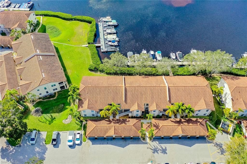230 Newport Dr 602, Naples, FL 34114-31