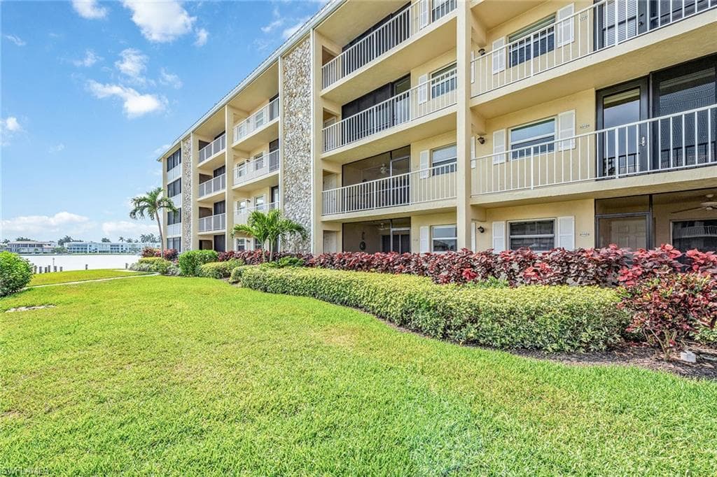 3000 Gulf Shore Blvd N 113, Naples, FL 34103-16