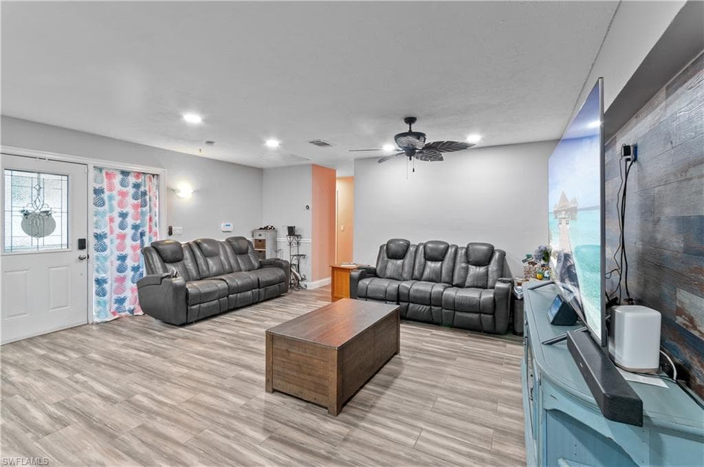 4421 Coronado Pkwy, Cape Coral, FL 33904-7