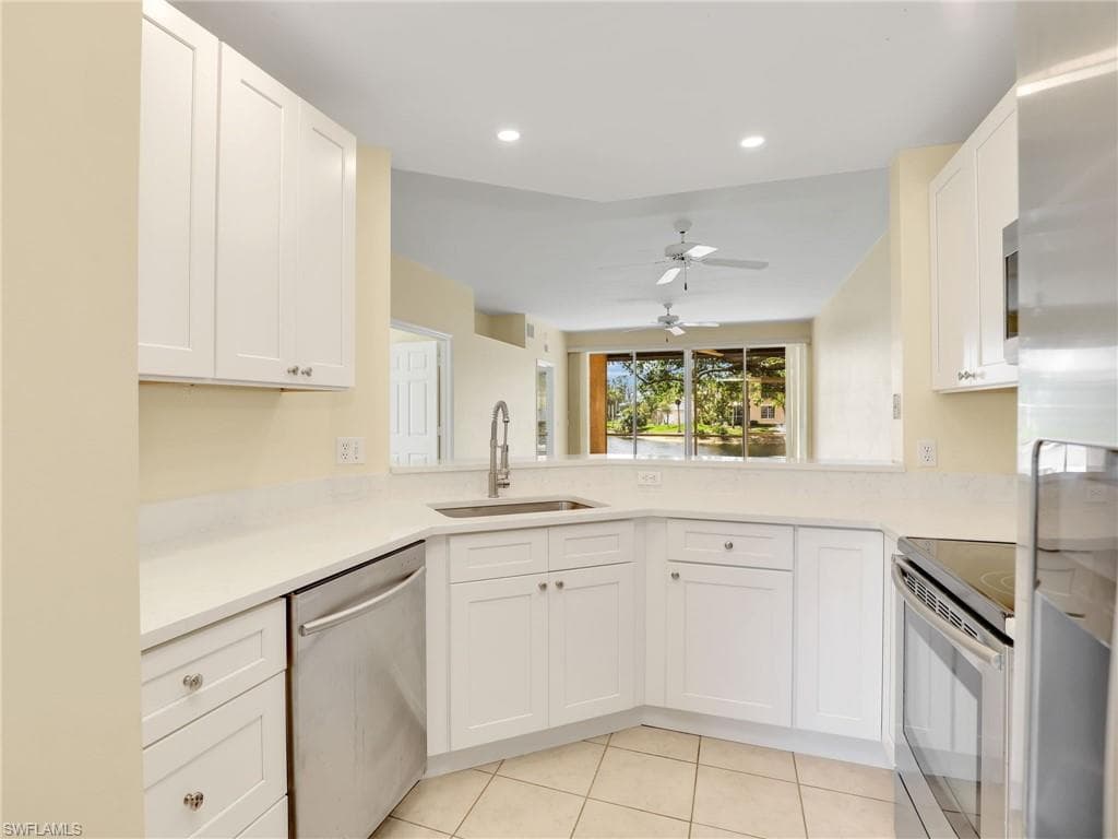760 Wiggins Lake Dr 101, Naples, FL 34110-10
