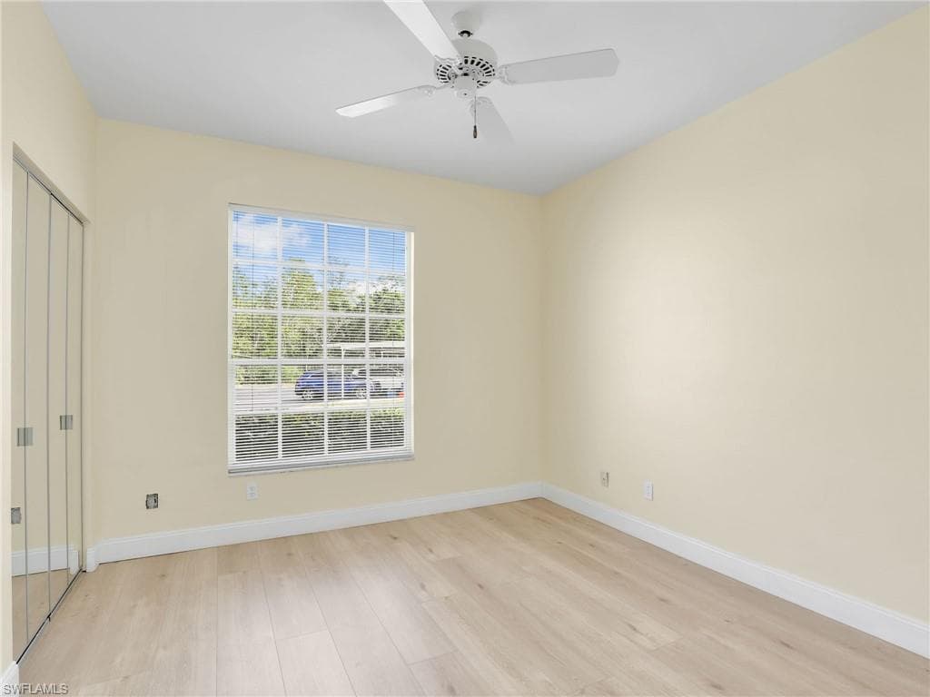 760 Wiggins Lake Dr 101, Naples, FL 34110-17