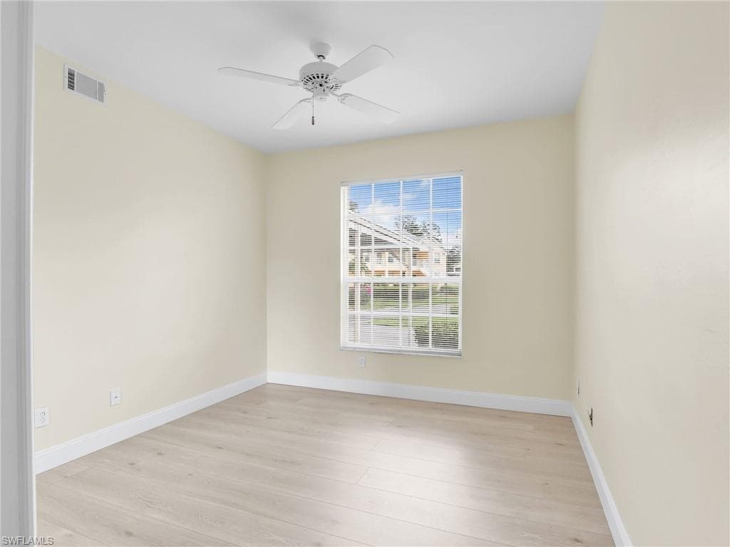 760 Wiggins Lake Dr 101, Naples, FL 34110-20