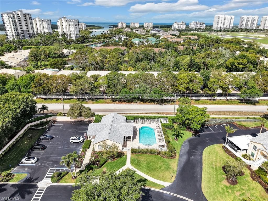 760 Wiggins Lake Dr 101, Naples, FL 34110-29