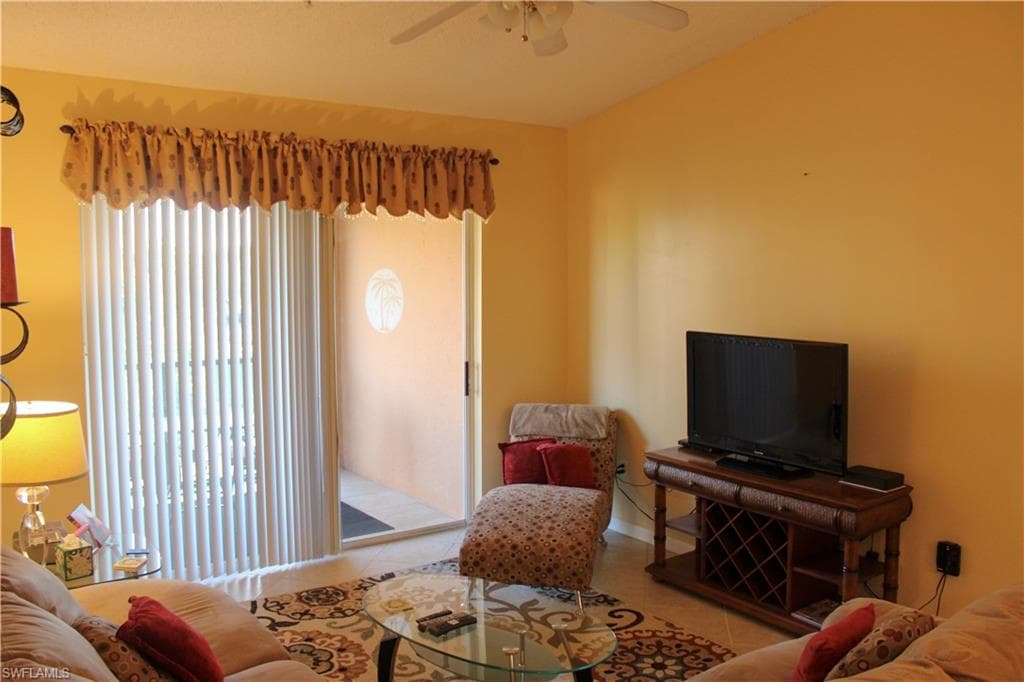1190 Reserve Way 302, Naples, FL 34105-15