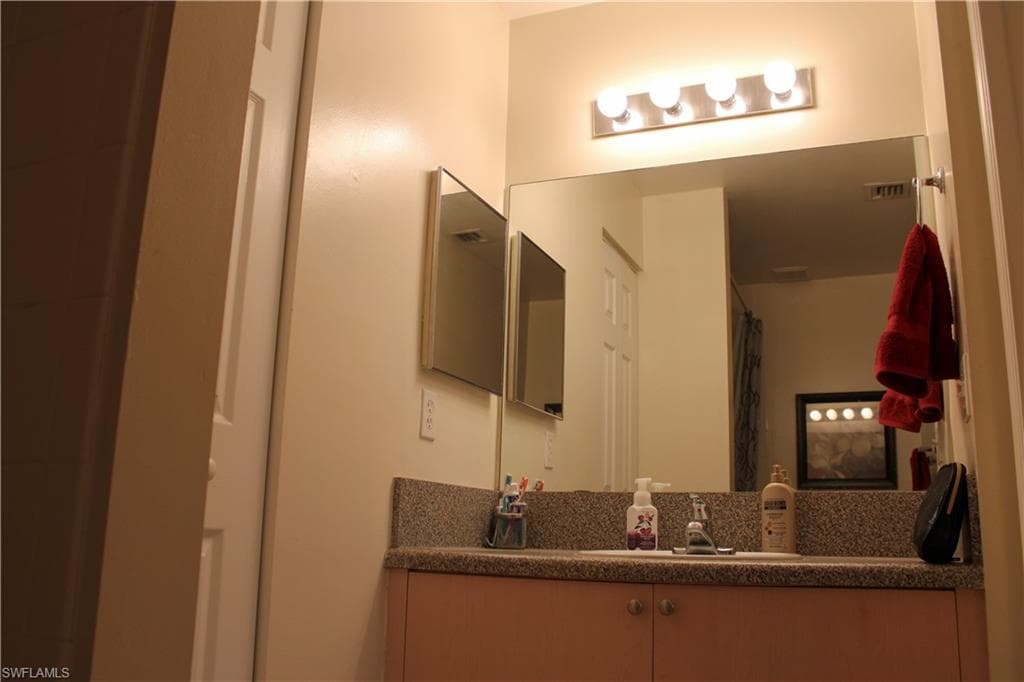 1190 Reserve Way 302, Naples, FL 34105-26