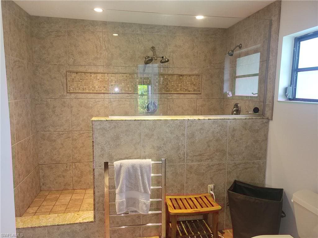 5259 Myrtle Ln, Naples, FL 34113-15