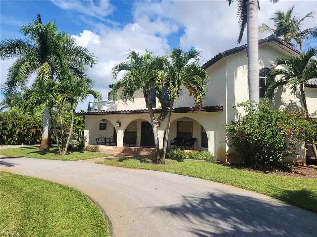 5259 Myrtle Ln, Naples, FL 34113-26