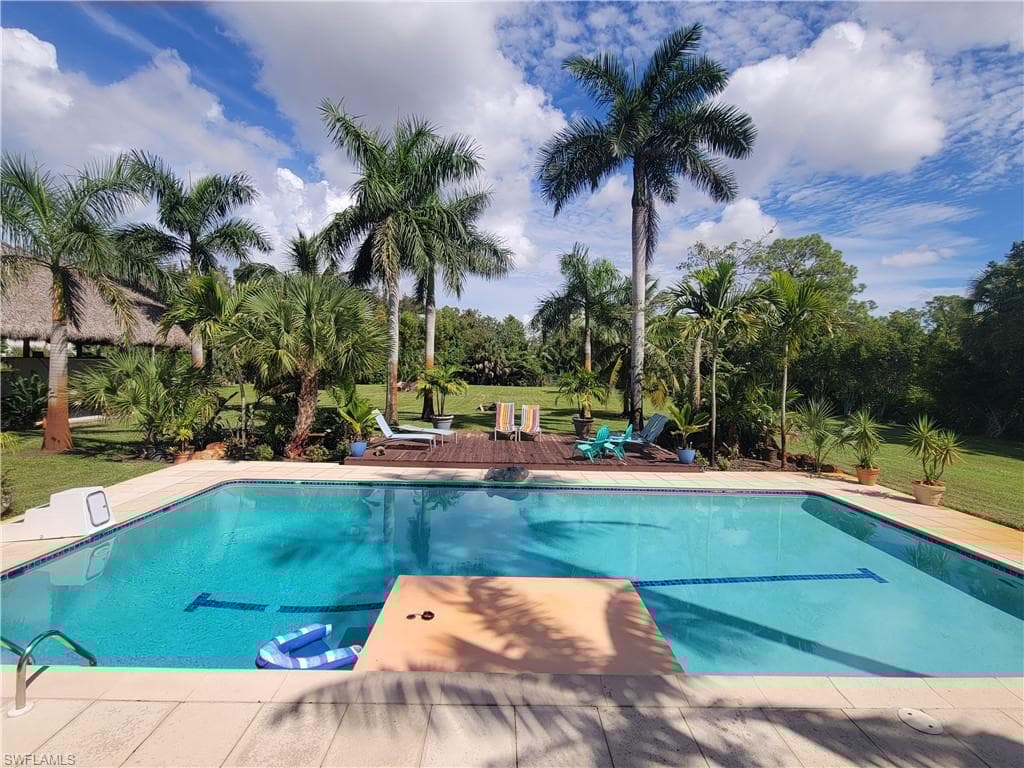5259 Myrtle Ln, Naples, FL 34113-30
