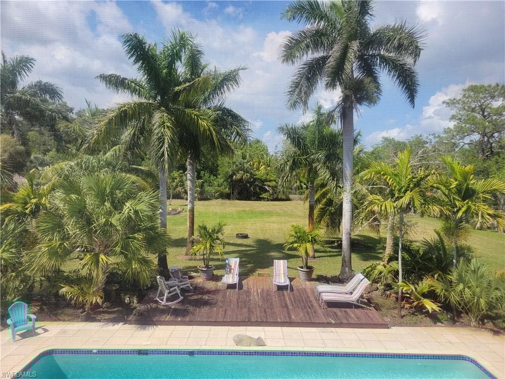 5259 Myrtle Ln, Naples, FL 34113-35