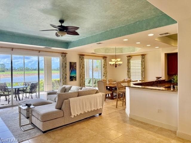 584 Avellino Isles Cir 19102, Naples, FL 34119-4