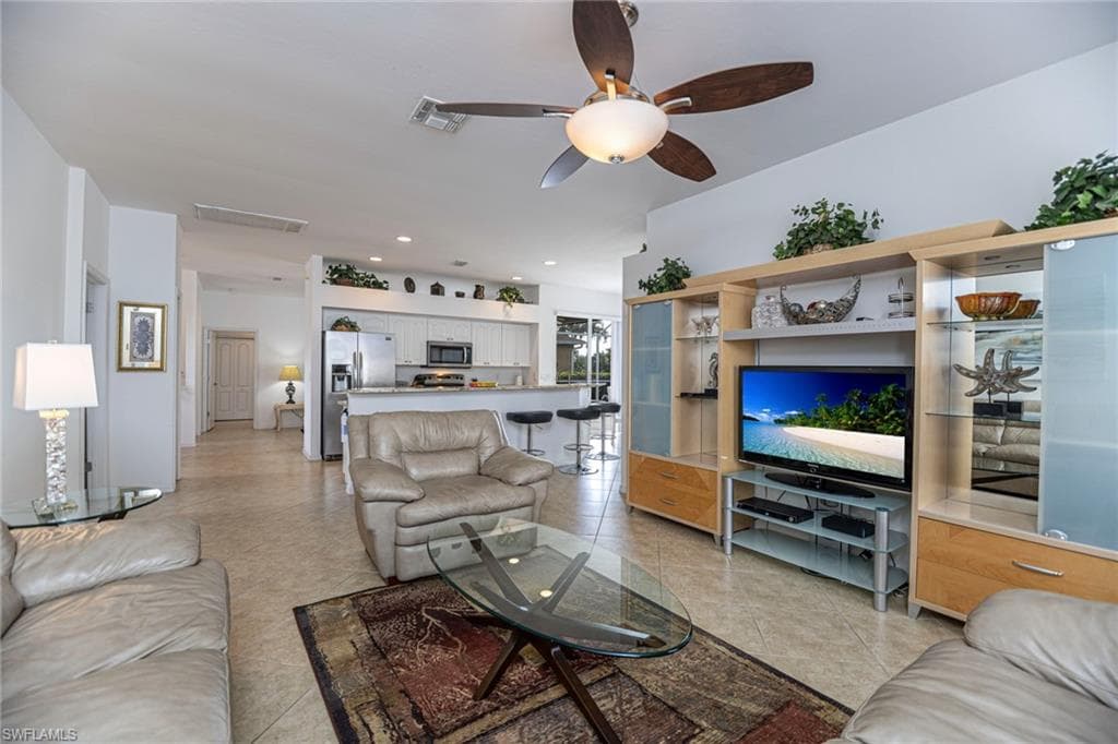 967 Briarwood Blvd, Naples, FL 34104-9
