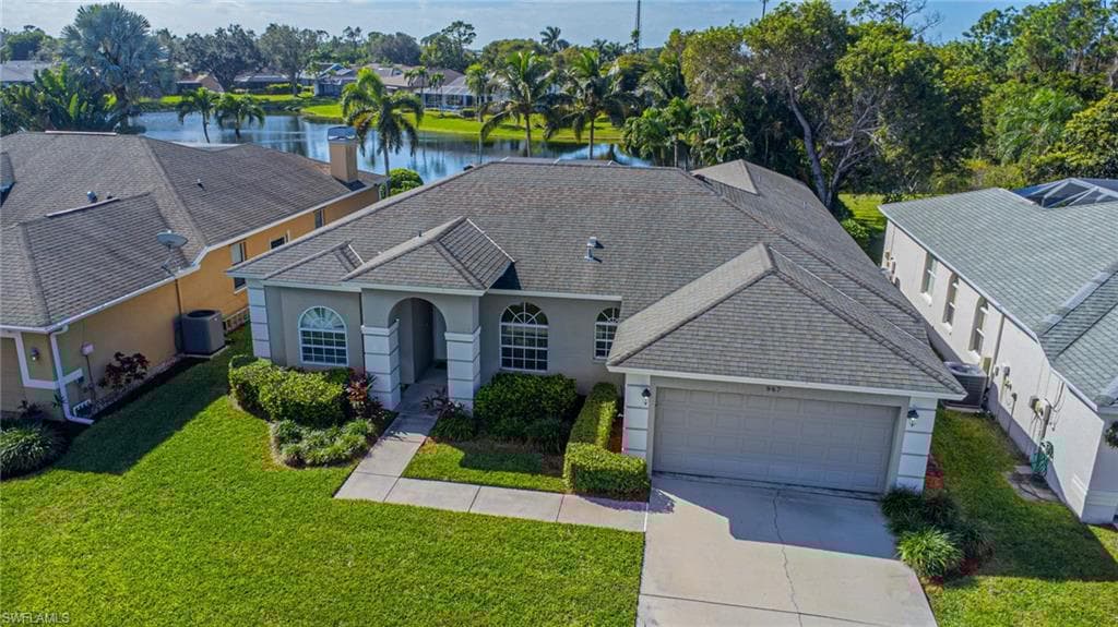 967 Briarwood Blvd, Naples, FL 34104-1