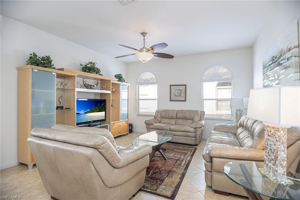 967 Briarwood Blvd, Naples, FL 34104-7