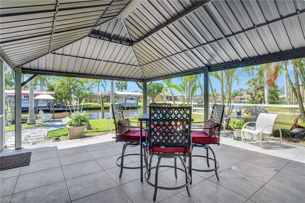 1230 Betmar Blvd, North Fort Myers, FL 33903-33