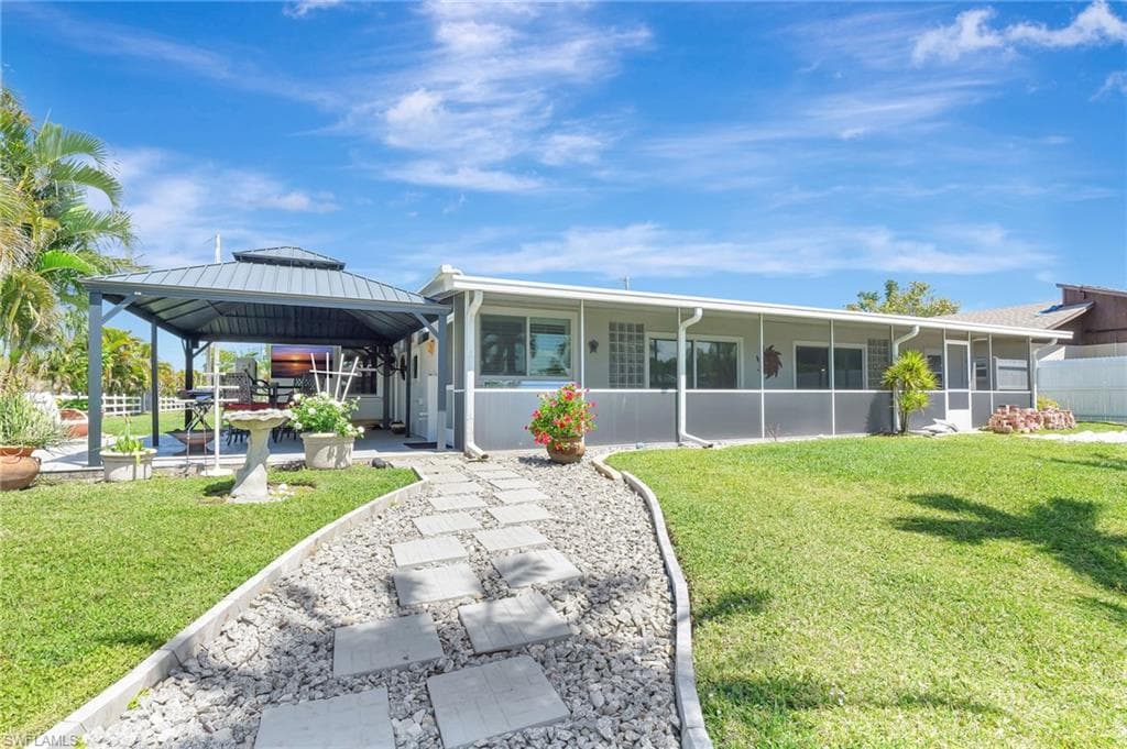 1230 Betmar Blvd, North Fort Myers, FL 33903-38