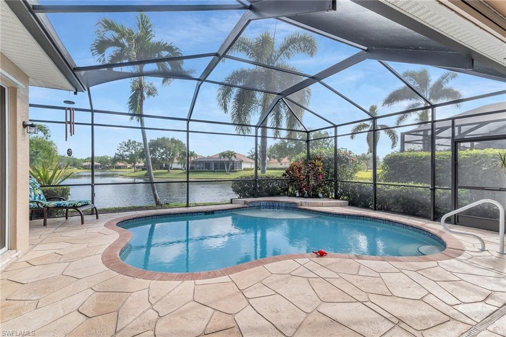 6806 Bent Grass Dr, Naples, FL 34113-3