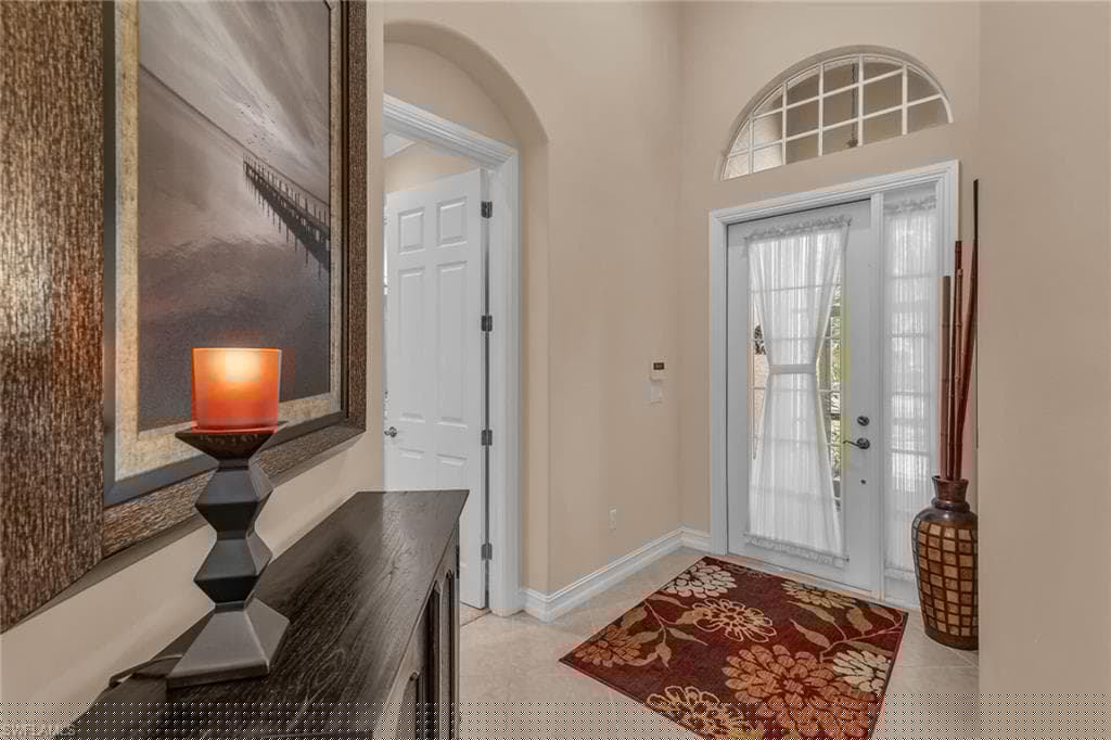 6806 Bent Grass Dr, Naples, FL 34113-8