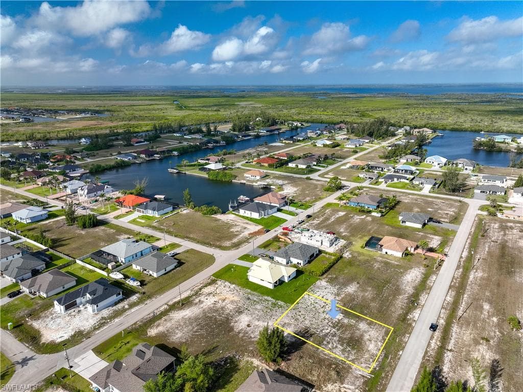 4112 22nd Ter, Cape Coral, FL 33993-2
