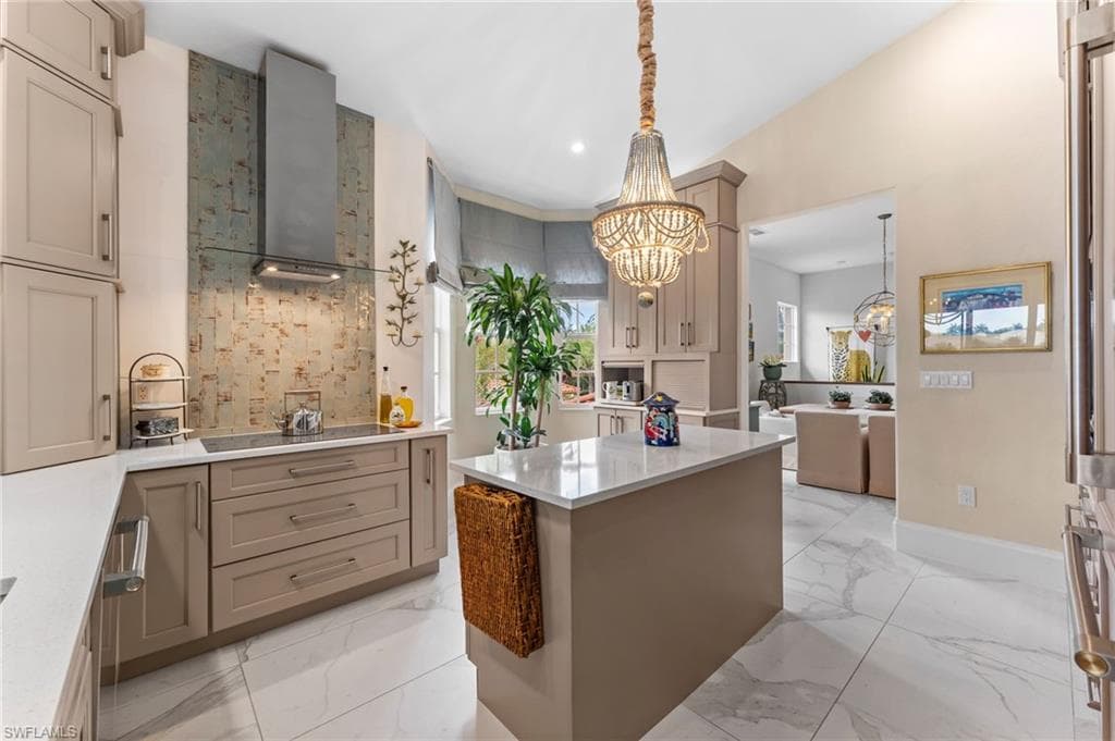 6442 Legacy Cir 204, Naples, FL 34113-11