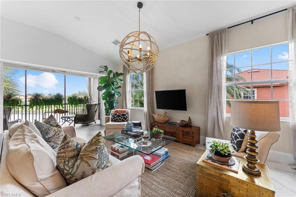 6442 Legacy Cir 204, Naples, FL 34113-17