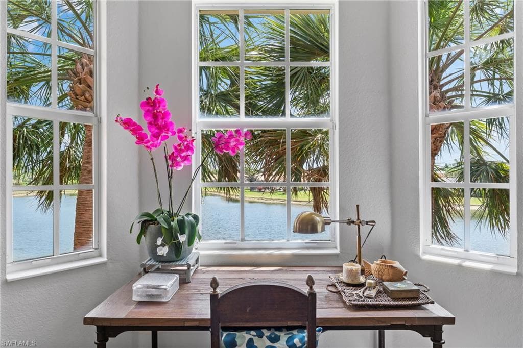 6442 Legacy Cir 204, Naples, FL 34113-1