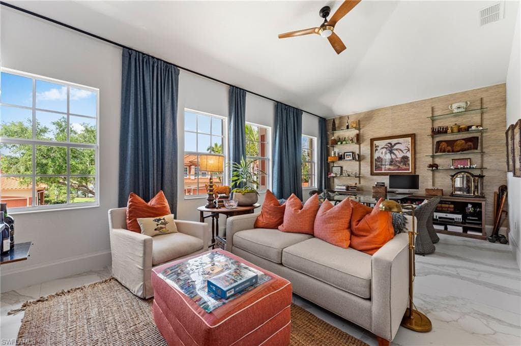 6442 Legacy Cir 204, Naples, FL 34113-24