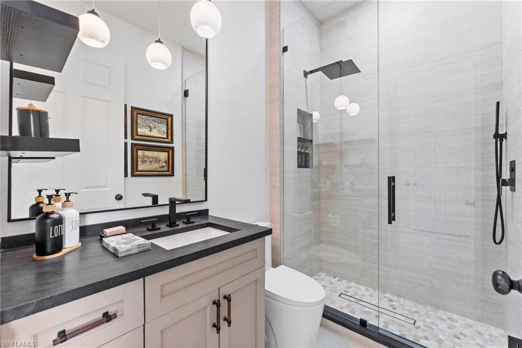 6442 Legacy Cir 204, Naples, FL 34113-26