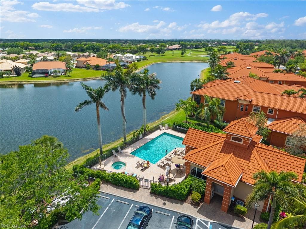 6442 Legacy Cir 204, Naples, FL 34113-40