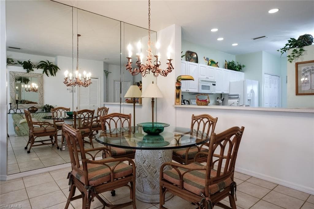 210 Vintage Cir C103, Naples, FL 34119-8