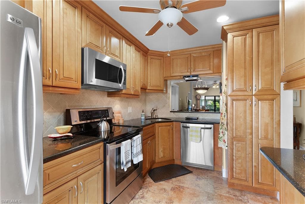 3370 10th St N 1308, Naples, FL 34103-9