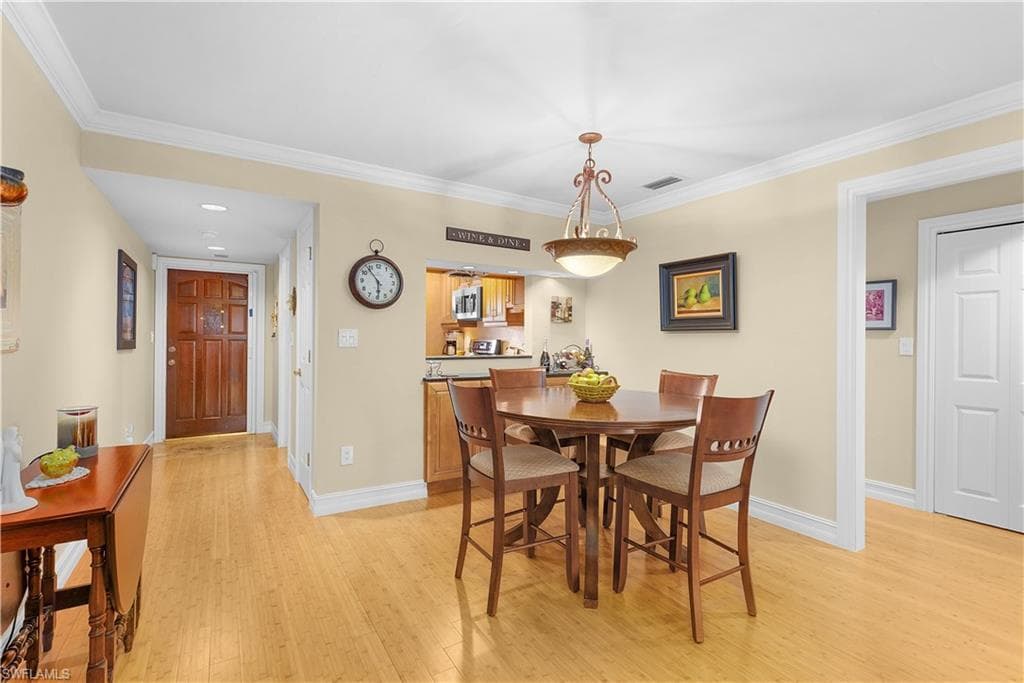 3370 10th St N 1308, Naples, FL 34103-10