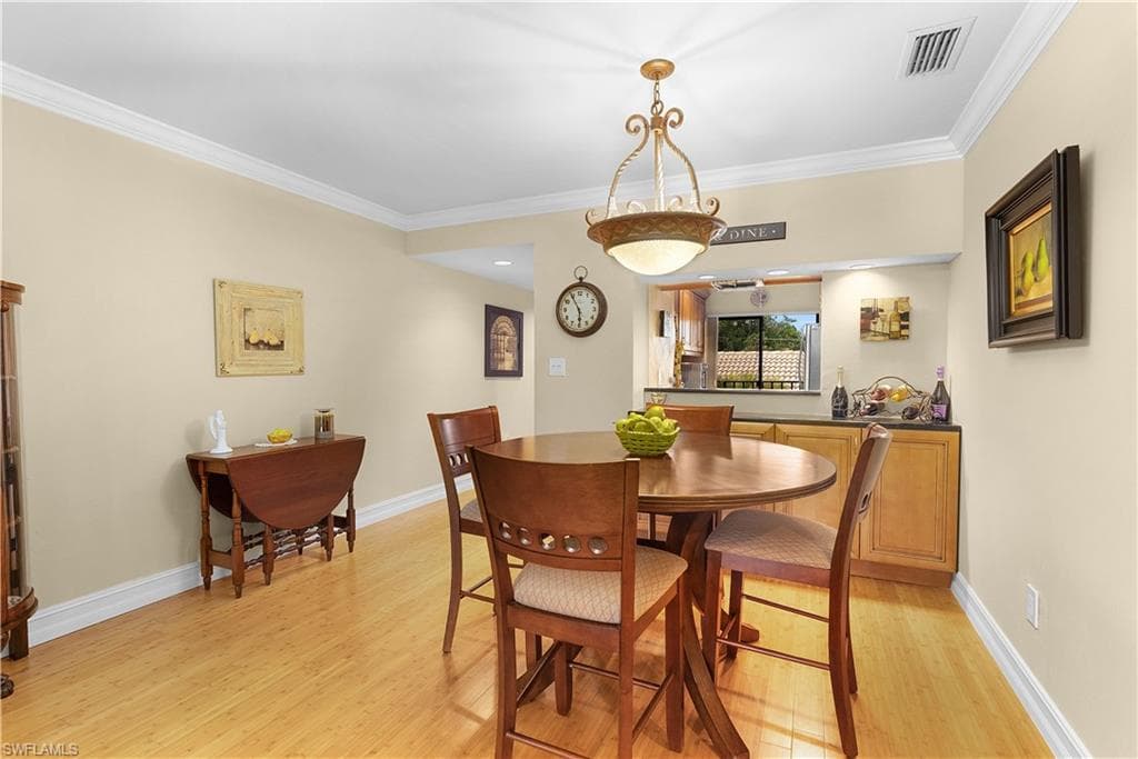 3370 10th St N 1308, Naples, FL 34103-12