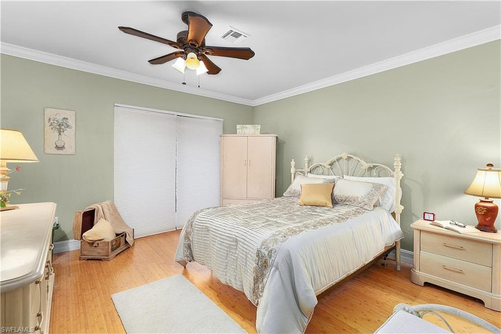 3370 10th St N 1308, Naples, FL 34103-13