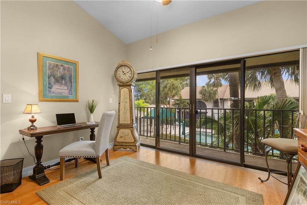 3370 10th St N 1308, Naples, FL 34103-3