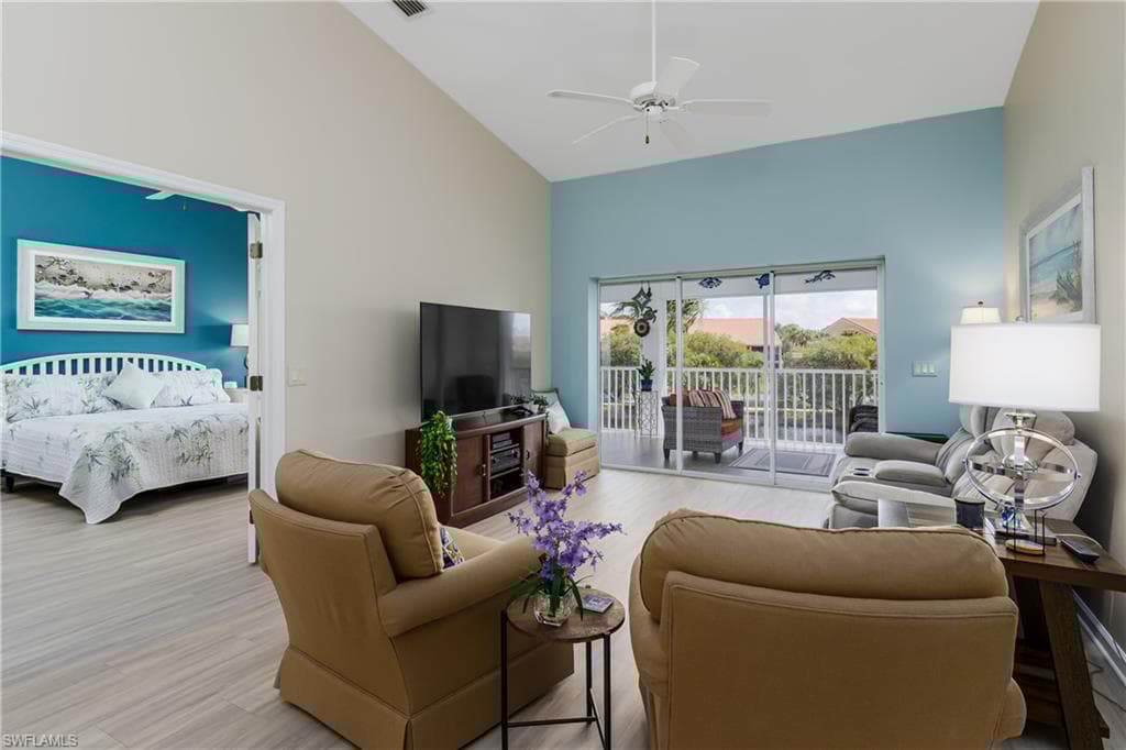 6730 Beach Resort Dr 6, Naples, FL 34114-9