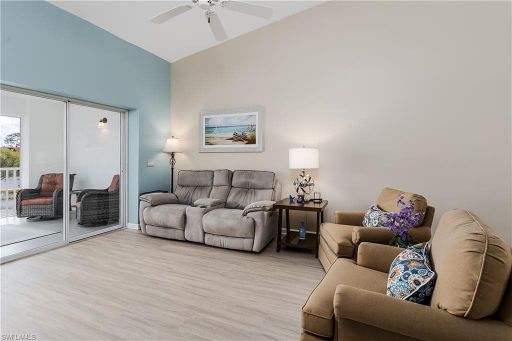 6730 Beach Resort Dr 6, Naples, FL 34114-10
