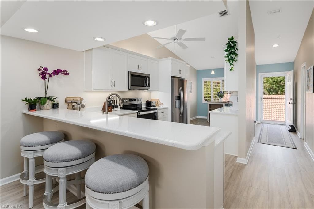 6730 Beach Resort Dr 6, Naples, FL 34114-2