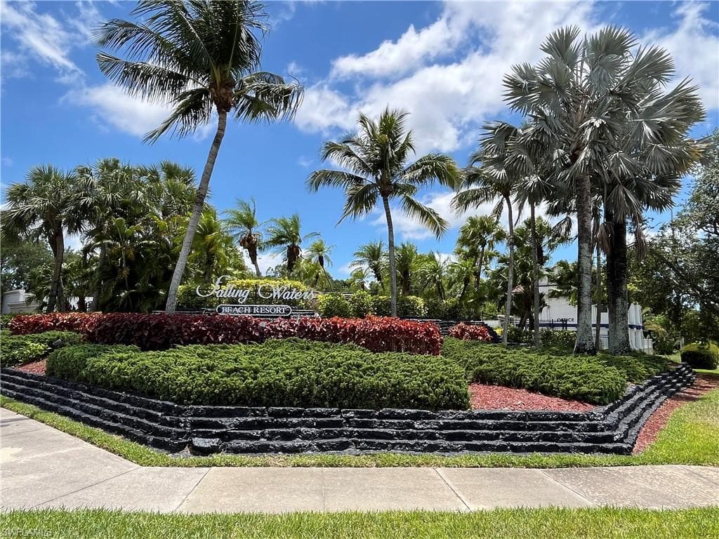 6730 Beach Resort Dr 6, Naples, FL 34114-35
