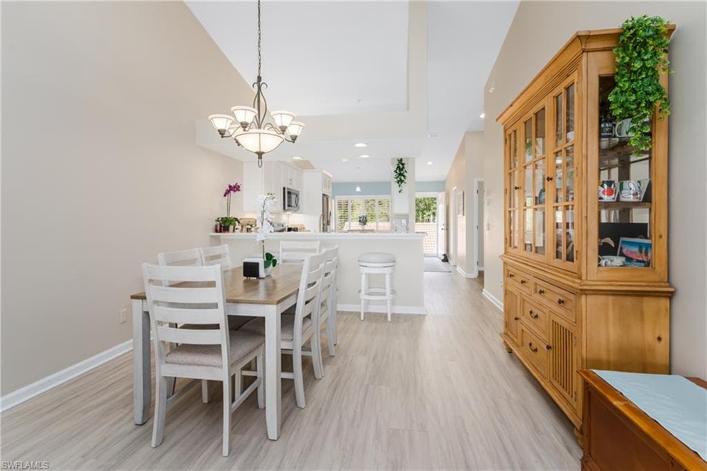 6730 Beach Resort Dr 6, Naples, FL 34114-6