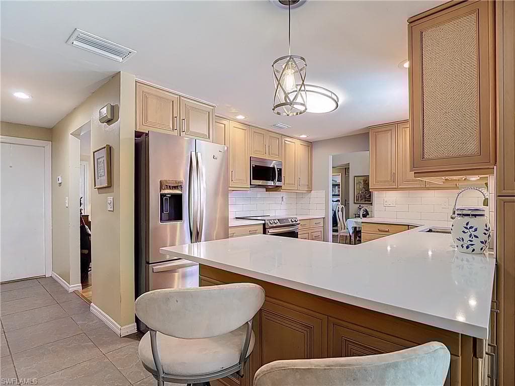 432 38th St, Cape Coral, FL 33914-14