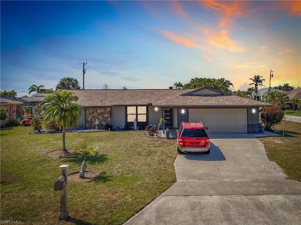 432 38th St, Cape Coral, FL 33914-1