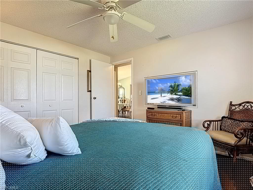 432 38th St, Cape Coral, FL 33914-25